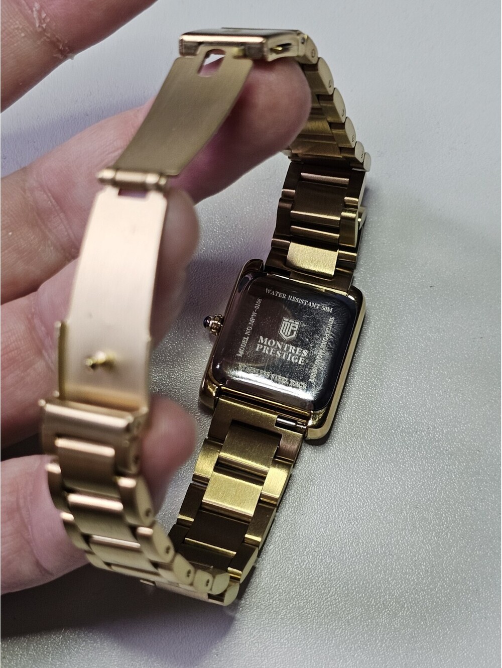 Montres Prestige by Invicta MPW-0108 Gold Ladies Watch 29mm Tag New in Box - Picture 7 of 7